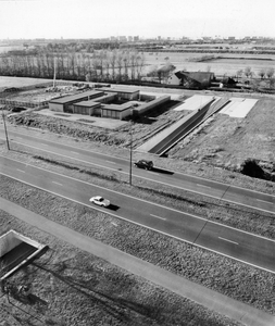 847523 Overzicht van de nieuw aangelegde T07 (Biltse Rading, de tertiaire provinciale weg Utrecht-De Bilt), ter hoogte ...